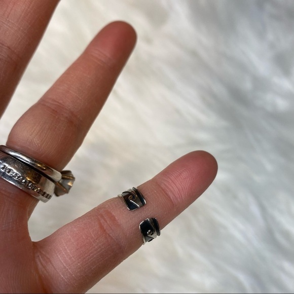 Sterling Silver 925 Mexico Graphite Gray Embossed Waves Toe Ring Adjustable - Picture 4 of 6